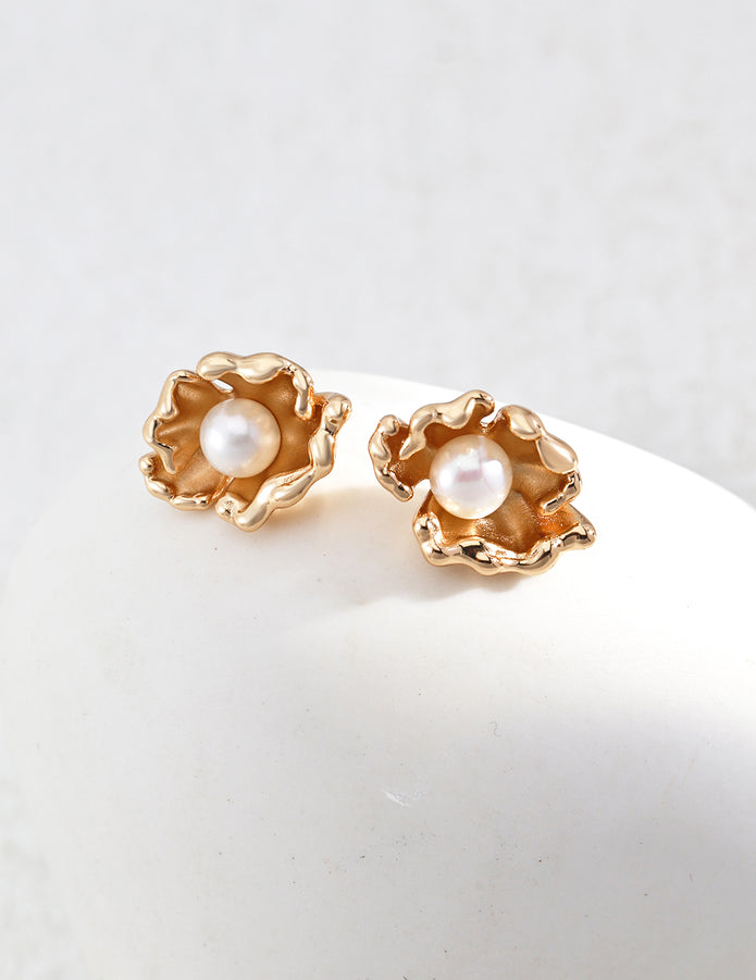 "Wave Dance" Pearl Stud Earrings