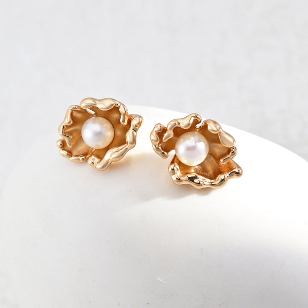 "Wave Dance" Pearl Stud Earrings