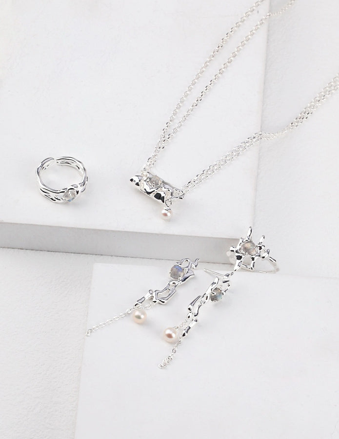 "Moonbeam" Moonstone Necklace