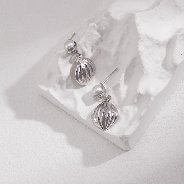 "Tide Pumpkin" Pearl Earrings
