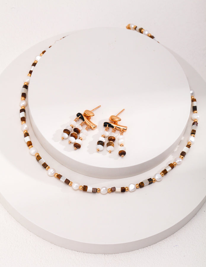 “Vintage Glow” Silver Necklace