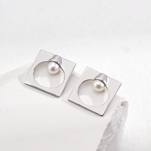 "Luna Grace" Pearl Earrings
