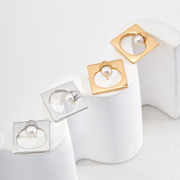 "Luna Grace" Pearl Earrings