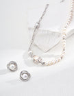 “Pure Muse” Pearl Earrings 2