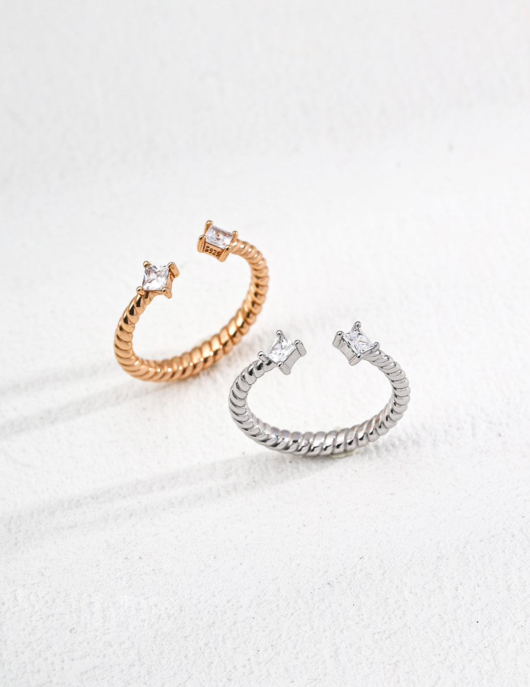 “Lumière” Silver Zircon Ring