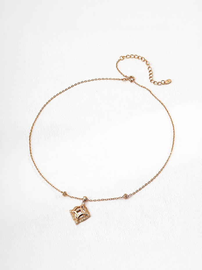 "Reverie" Pearl Necklace